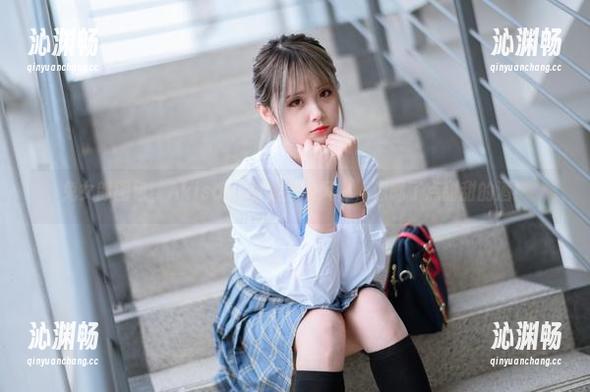 兔女郎图包，Akisoso秋楚楚的风格，像喝了点甜甜的酒！