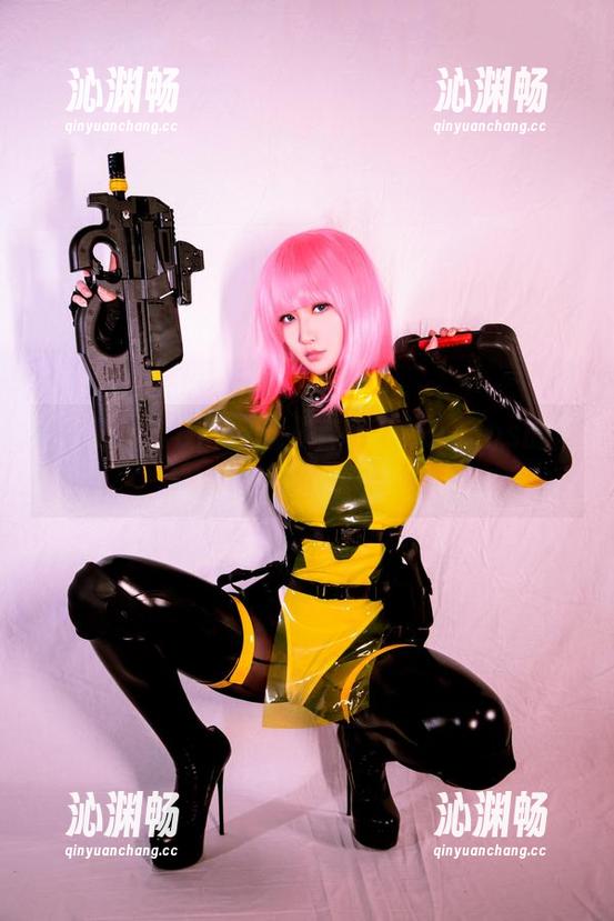 MissWarmJ 当MissWarmJ遇见吉尔RE3:cos的魔力在这里分享!