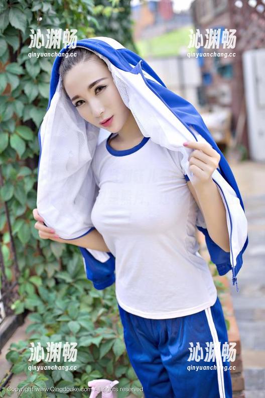 TGOD推女神 - 当刘钰儿与高跟鞋碰撞，下载下来的不仅是照片，还有无尽的遐想！