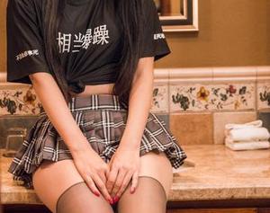 TouTiao头条女神 – 真实的可爱，俞公主在无圣光注视下的静谧美