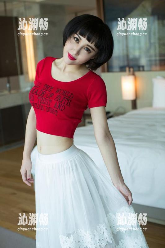 UGirls尤果网 - 皮衣入场，杨果果的私拍图集，我在想，这样难道真不会热到爆吗？
