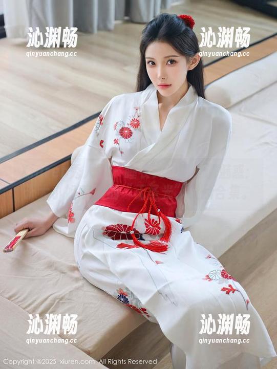 Xiuren秀人网 - 睡衣夹杂的低调魅惑：于大小姐AYU的“无圣光”精品合集。