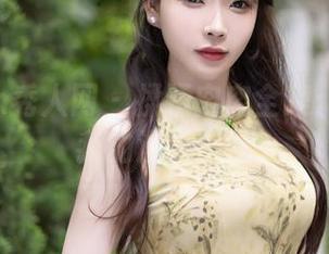Xiuren秀人网 – 揉揉肉肉全集：短裙与我的漫游心情