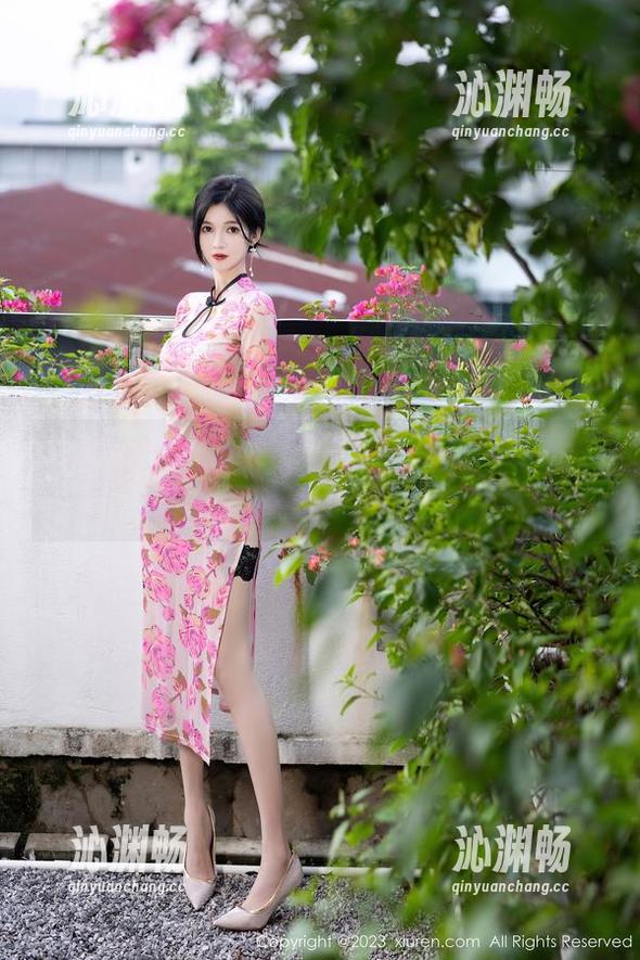 Xiuren秀人网 - 这波免费福利，谢晚晚校服作品带你回到青葱岁月！