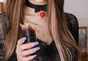 照片里的Yuka(유카)，听说是天使界的美图大赛冠军？
