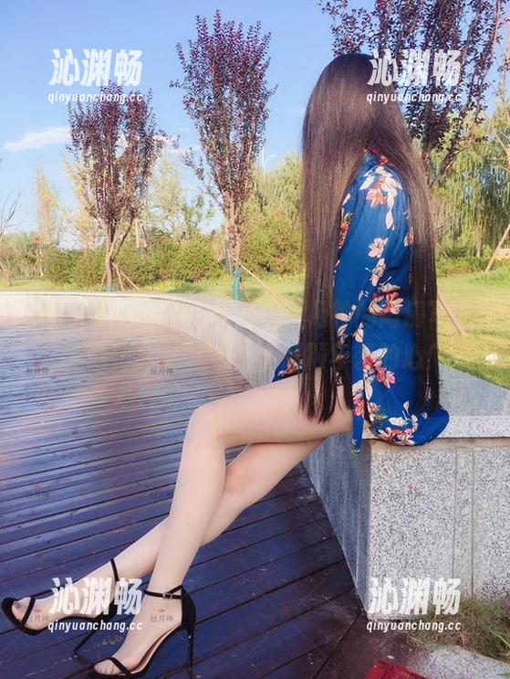 微密圈 - 圣诞节来了，丝月神的高清写真提醒你：别忘了带上那颗年轻的心！