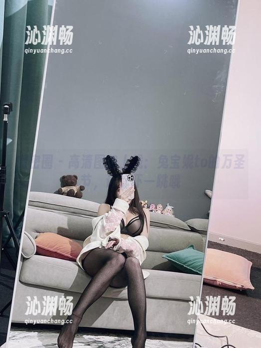 微密圈 - 高清图包上线：兔宝妮to的万圣节，让你吓一跳哦