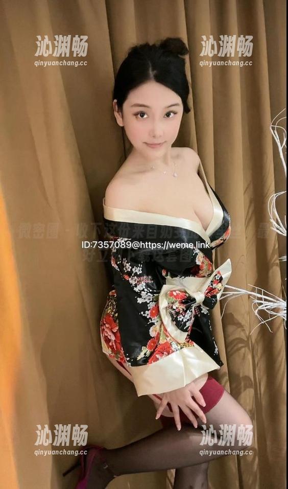 微密圈 - 收下这份来自奶雯的裤里丝，最好立刻下载这套图！
