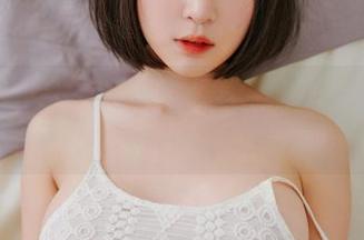 姜仁卿(강인경)的写真风波——壁纸里的隐秘角落，你注意到了吗？