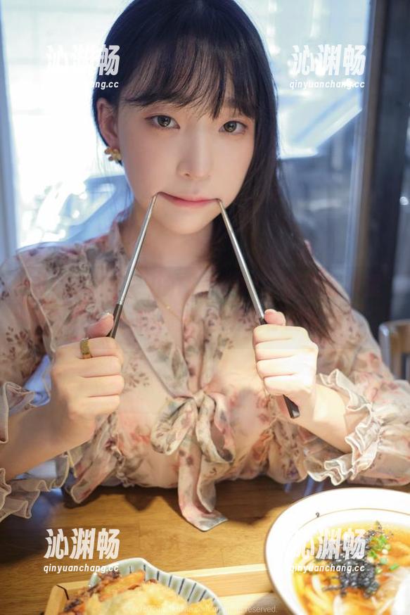 姜仁卿(강인경)的IKOF-11，套图分享里那点小心机，简直是刷新你的审美！
