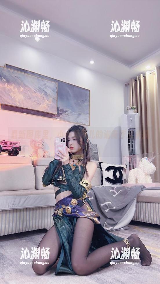 最新图库里，小小奶瓶儿的迦南作又来搞事了。