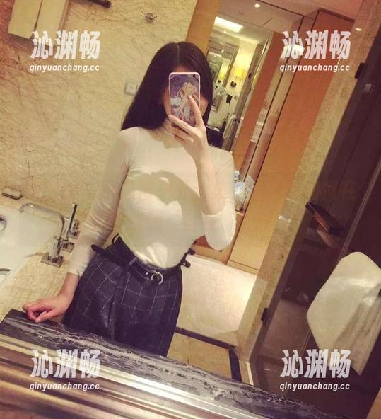 微密圈 - 小芯酱户外合集，观看她如何在荒野中找到‘自在’的奥义！