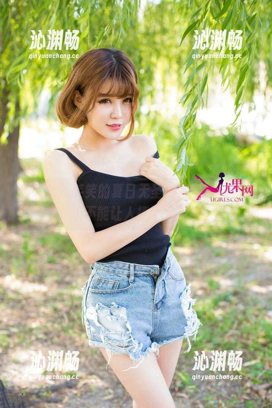 尤果网-笑笑 尤果网 - 笑笑的夏日无圣光套图,谁说夏天不能让人捧腹大笑?