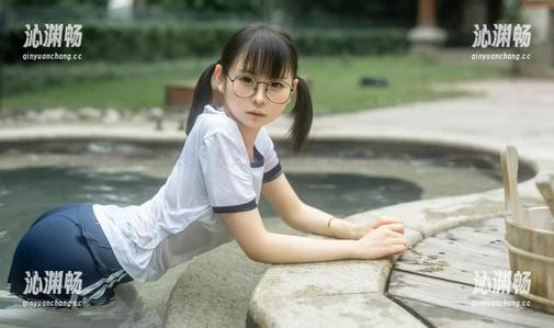 幼水铃衣与她的搭档，双人校服没啥圣光，倒是满满的青春气息