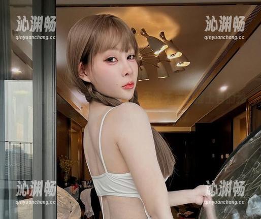无欲无求的推土君 微密圈 - 青色蛇纹的滑稽:无欲无求的推土君的独家写真图包,你敢不敢看?