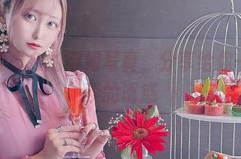 月城委员会的御姐写真，分享给你一份淡淡的诱惑