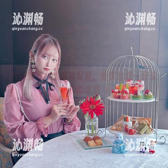月城委员会的御姐写真，分享给你一份淡淡的诱惑