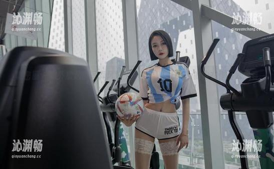 微密圈 - 意外掀起的写真风波——果儿Victoria的内衣作品就像春天的水果。