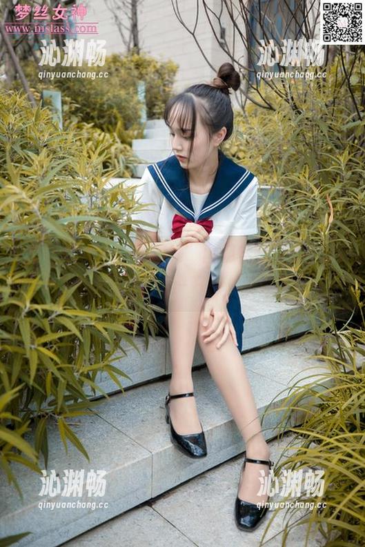 梦丝女神 - “花月舞”再现穿搭风暴，连衣裙也成了主角–好吧，我买单！