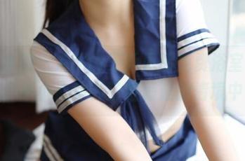 模范学院 – Abby王乔恩的免费浴室作品，不小心停在了湿漉漉的情境中