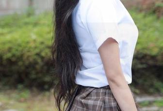 模范学院 – SiByl李思宁的白丝画像，定制你的视线，来嘛，瞧瞧这细腻透亮的影像。
