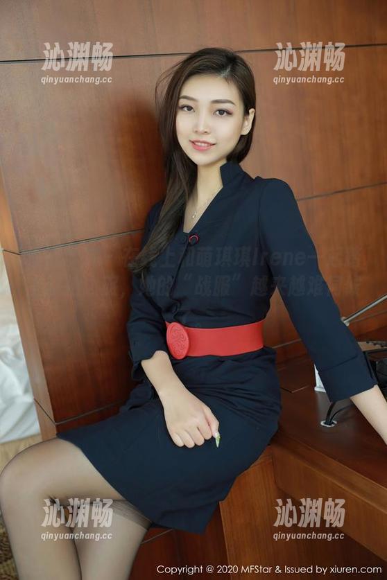 模范学院 - 在线上和萌琪琪Irene一起踏上旅拍之旅，她的“战服”越来越难伺候了。