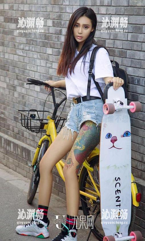 爱尤物 - 私房作品：陈怡曼王者归来！我要为她的“女王”打Call，毕竟谁不想做个高贵的表情包呢？