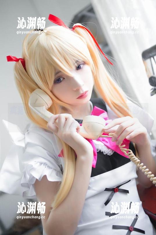 疯猫ss眼中的泳装女神，这壁纸够不够冲击？