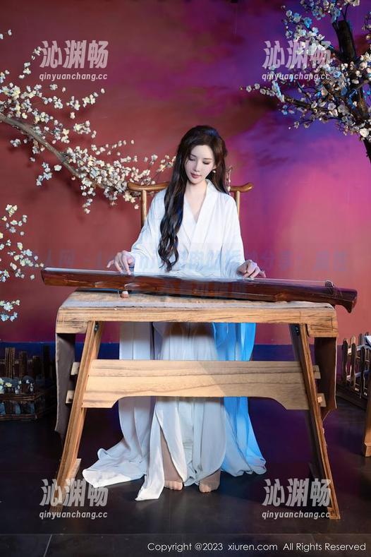 秀人网 - Lavinia肉肉的婚纱分享：魔性美，不看可惜哦