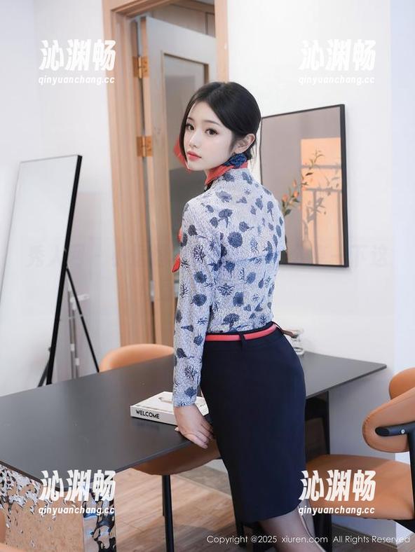 秀人网 - 小逗逗的豹纹图集，分享一下这华丽的野性吧！
