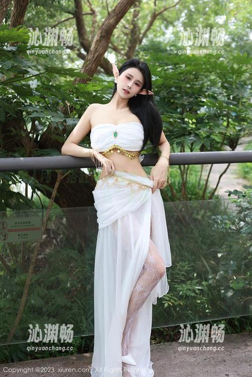 秀人网 - 浴缸不只是泡澡：林悠悠的“湿身”合集