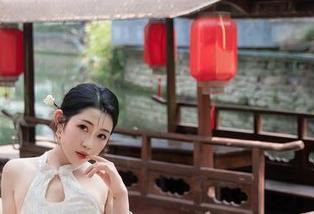秀人网 – 定制婚纱之路，邹晶晶女王的图片意味着——老公吓呆，必须眼睁睁看着！