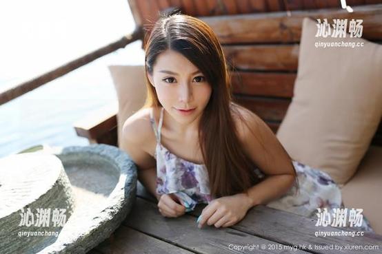 美媛馆 - 王馨瑶yanni的私拍精选：礼服像是刚从时光隧道里跑出来的！