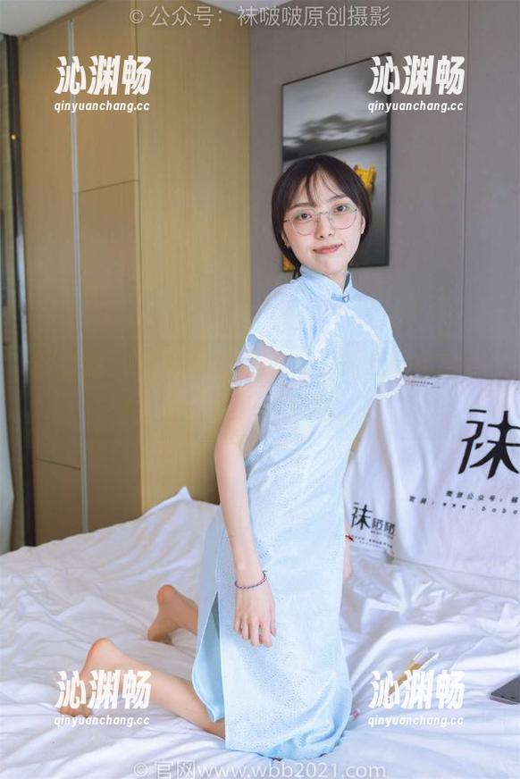 袜啵啵 - 白棉袜的新定义，瑶瑶的定制作品让我挪不开眼。