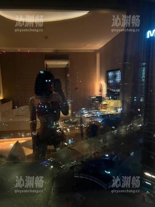 微密圈 - 詹詹的蕾丝纱质：原图讲实在，套图则是比酒还醉人的那种魅力。