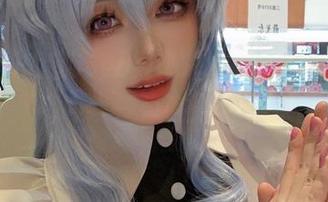 不能不说，阿九从不咕咕的红裙套图更新好给力，搞得我一直在想穿裙子的理由呢。