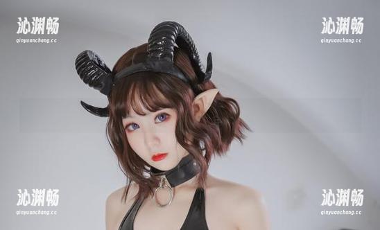 бири清水与死库水，青水百合子美图见证这场水中奇遇