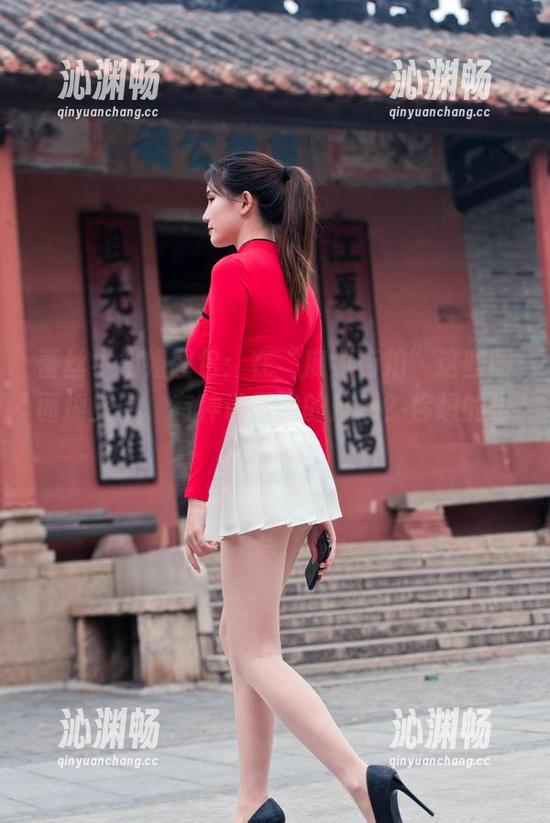 蕾丝小姐姐图包：在“魔镜街拍”这些画面摇曳中，有种说不出的魅惑？你想的也太多了